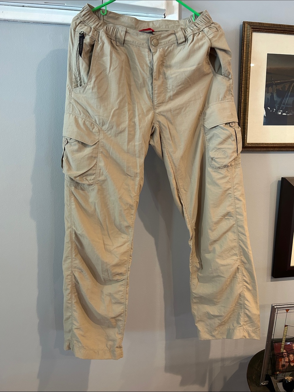The North Face Men's Khaki Cargo Pants - Elastic Waist, Multi-Pocket